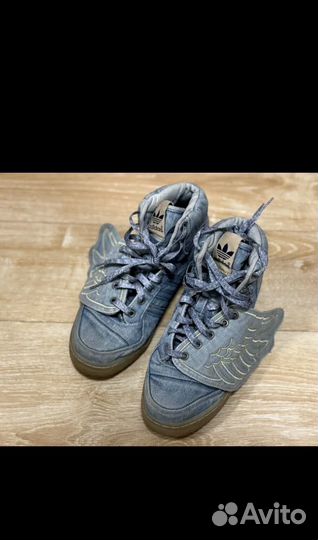 Adidas jeremy scott wings