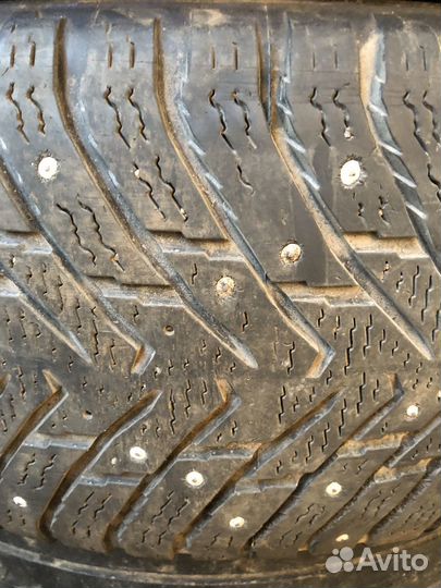 Nokian Tyres Hakkapeliitta 8 225/55 R17 25H