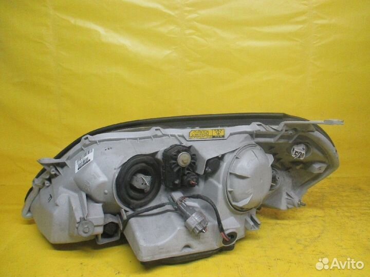 Фара правая Toyota Mark Ii GX110