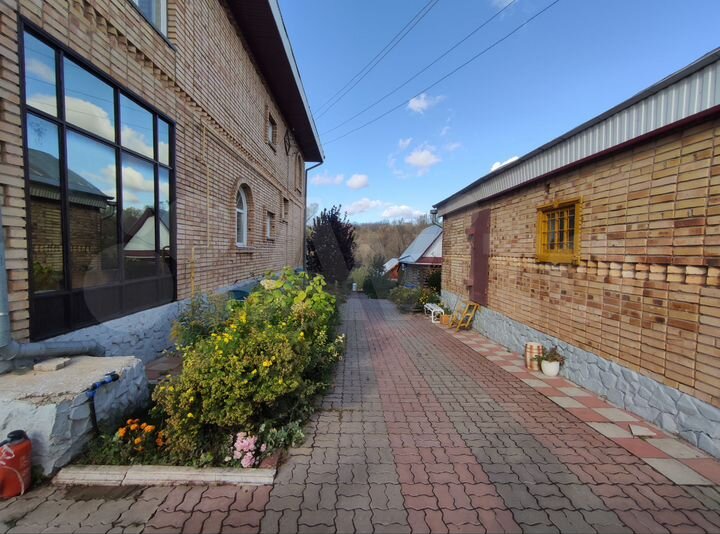 Дом 204,8 м² на участке 18,8 сот.