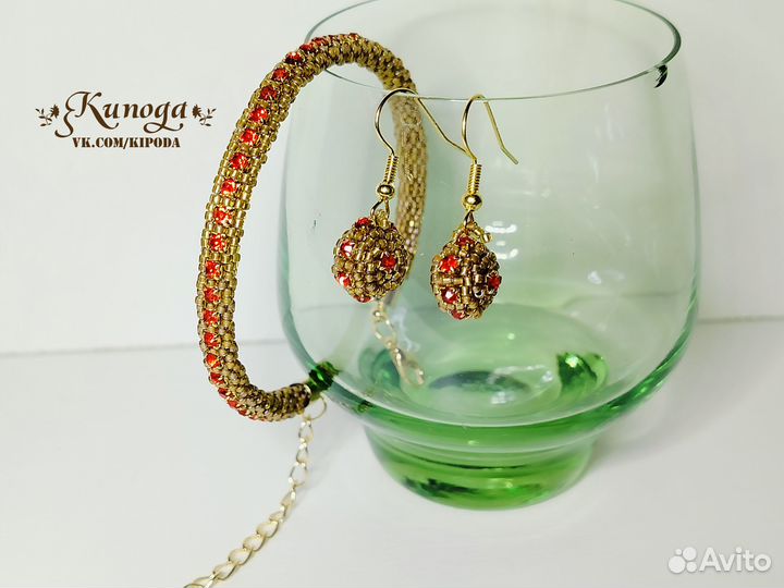 Набор из бисера Браслет + серьги Ручная работа