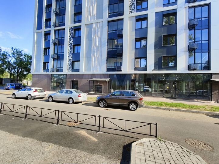 Торговое помещение в новом ЖК, 189.9 м²