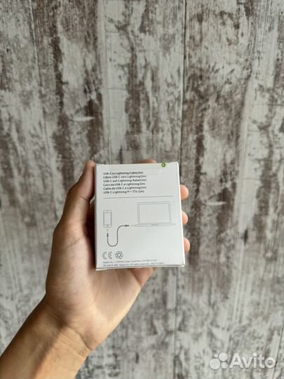 Кабель Apple USB-C to Lightning 2m