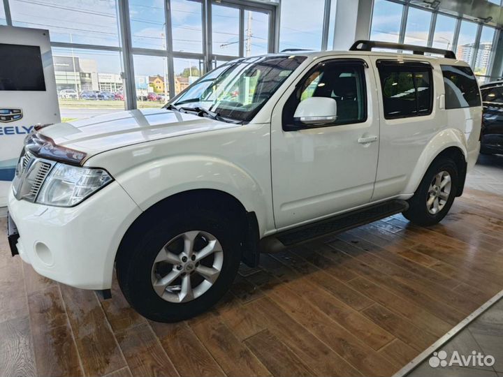 Nissan Pathfinder 2.5 AT, 2012, 183 347 км
