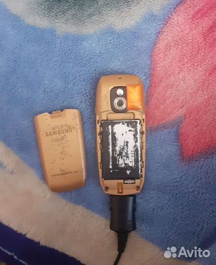 Телефон б/у