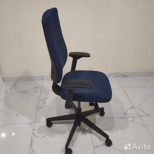 Офисное кресло Steelcase Repli