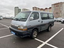 Toyota Hiace 2.8 AT, 1991, 300 000 км, с пробегом, цена 370 000 руб.