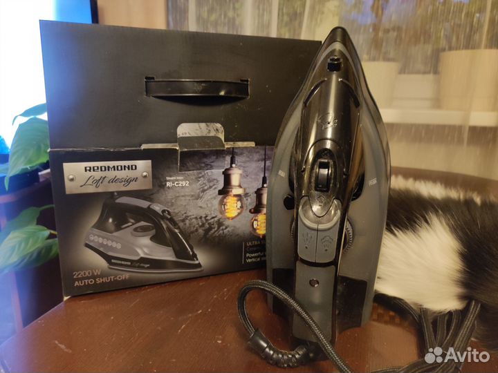 Утюг redmond