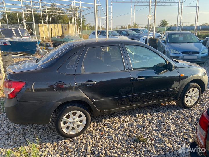 LADA Granta 1.6 МТ, 2012, 100 000 км