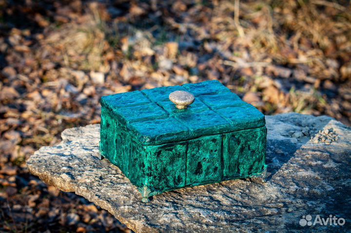 Сундуки и шкатулки