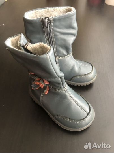 Детские ботинки