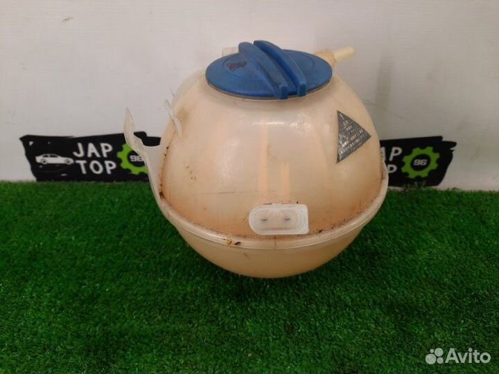 Бачок расширительный Volkswagen Passat B6 1.8 cdaa