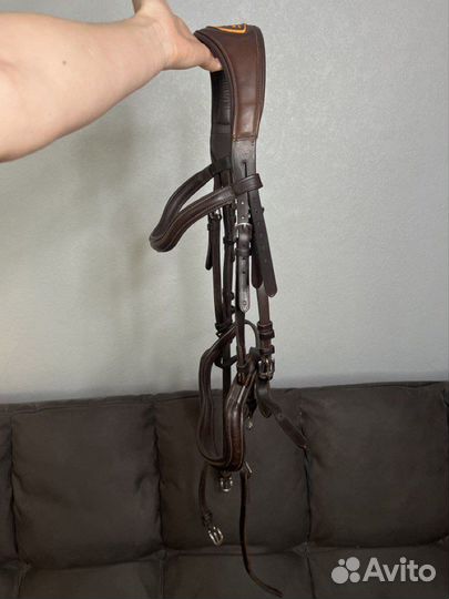 Уздечка для лошади