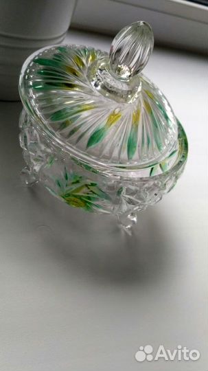 Хрустальная сахарница