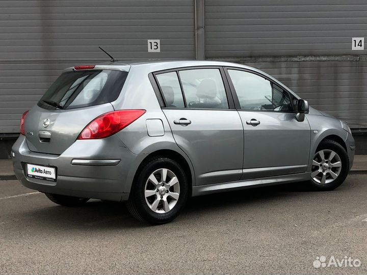 Nissan Tiida 1.6 AT, 2011, 333 135 км