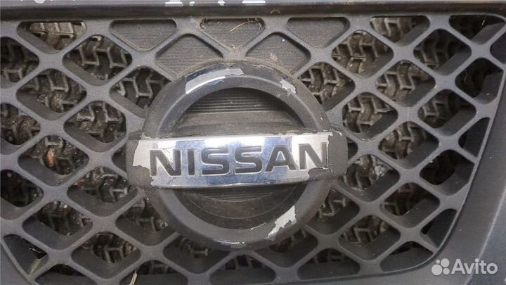 Решетка радиатора Nissan Pathfinder, 2006