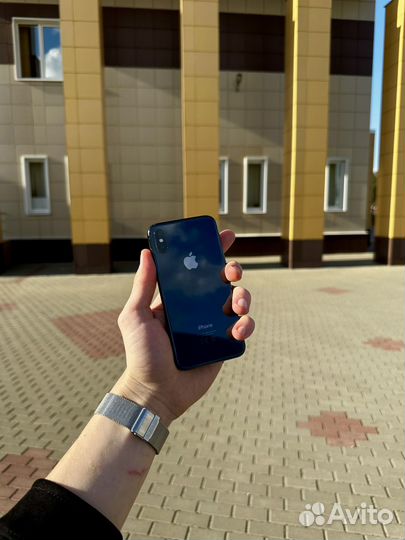 iPhone X, 64 ГБ