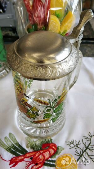 Немецкая пивная кружка с крышкой