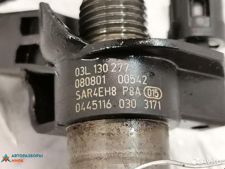 Форсунка Volkswagen Passat B6 2008 03L130277