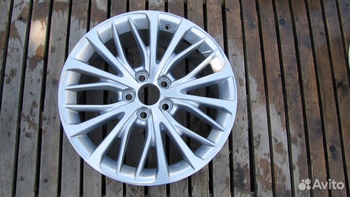 Toyota Camry V70 диск литой R18 1штука
