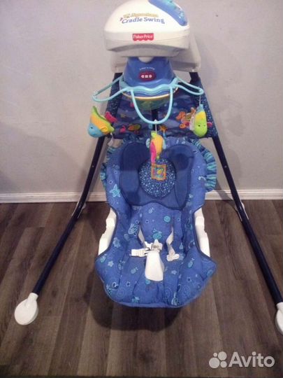 Детская качелька FisherPrice Cradle Swing Aquarium
