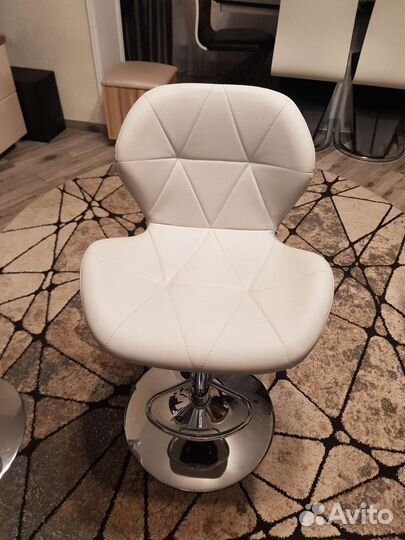 Барный стул