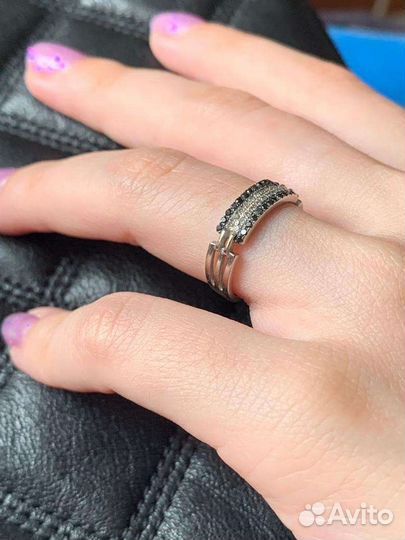 Кольцо с бриллиантами