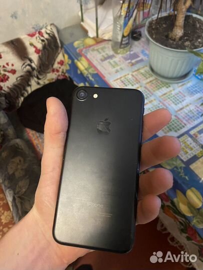iPhone 7, 128 ГБ