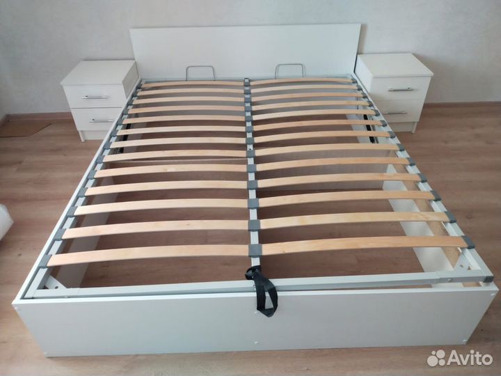 Кровать с подьемным механизмом