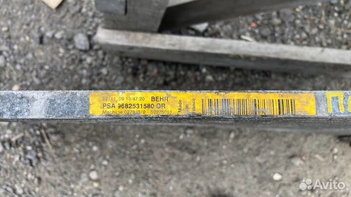 Радиатор кондиционера Peugeot 308