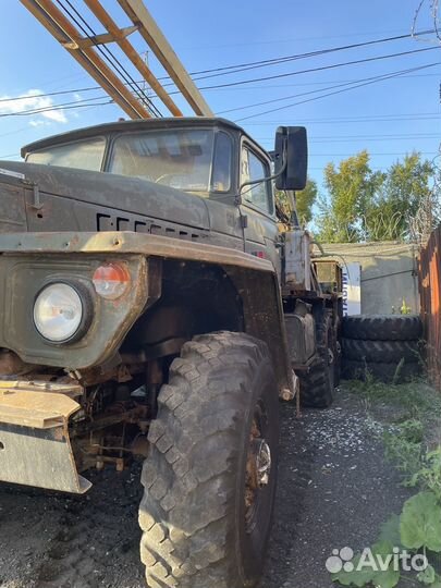 Буровая установка УРАЛ 4320-1151-71, 1975