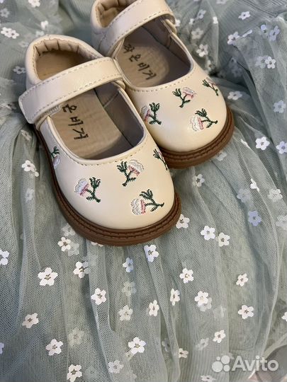 Туфли сандалии на девочку новые 13,5