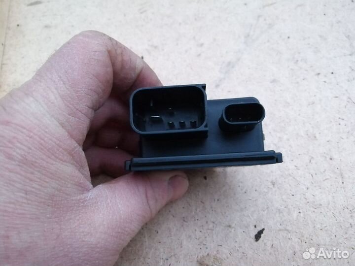 Реле свечей накала BMW F-series 12218514120