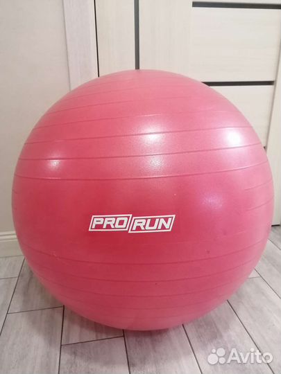 Гимнастический мяч фитбол