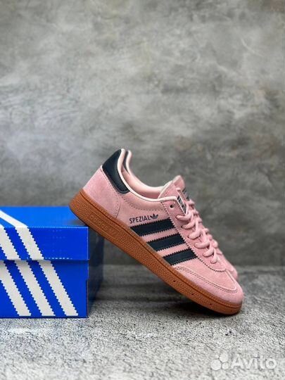 Кроссовки adidas spezial