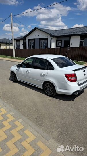 LADA Granta 1.6 МТ, 2017, 112 000 км