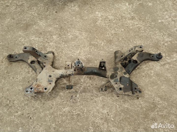 Балка подмоторная Mazda Premacy CP 1.8 2002