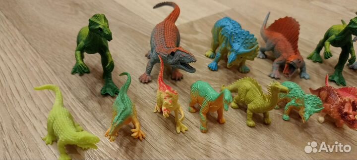 Игрушки динозавры