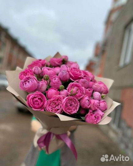 Пионовидная роза букет роз