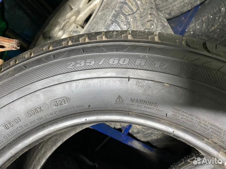 Michelin Latitude Tour HP 235/60 R17 98V