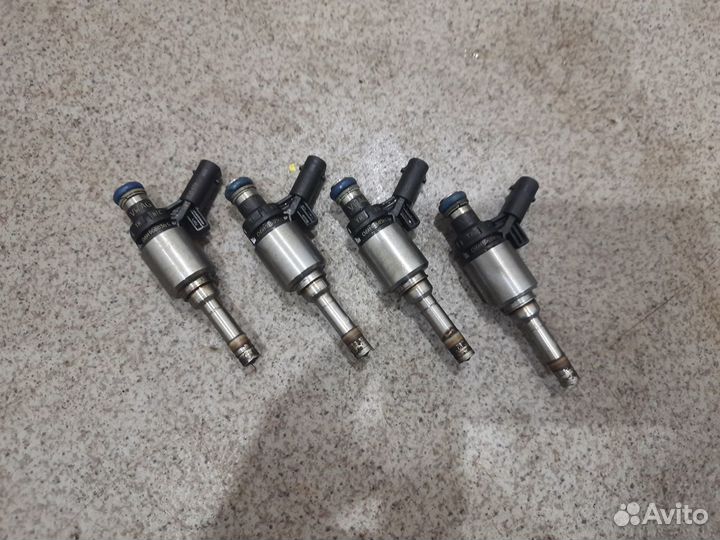 Комплект форсунок для 2.0 tfsi CCT VW Passat CC