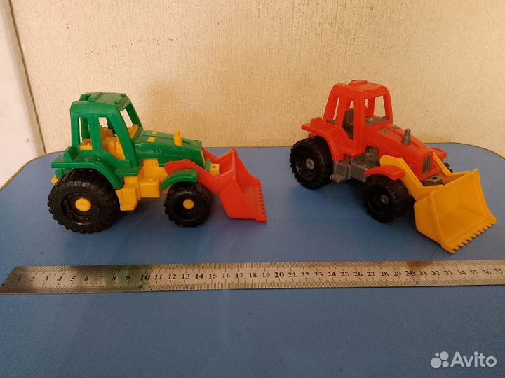 Машинки, трактора, кораблики