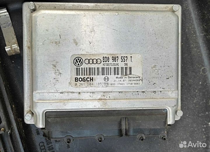 Эбу двигателя Ауди А4 Б5 1.8Т AWT 8D0907557T