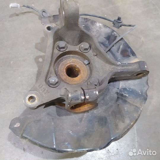 Кулак поворотный передний левый subaru outback B14