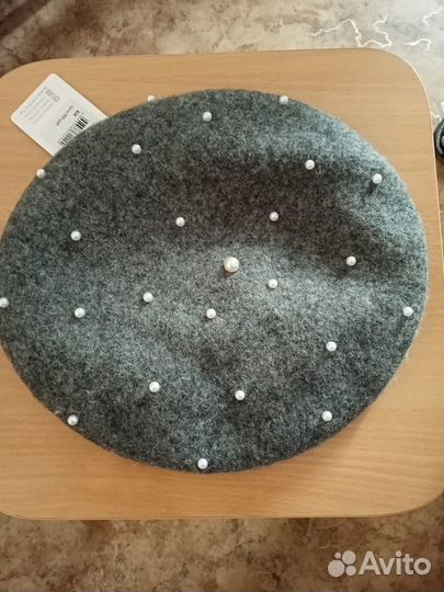 Новые женские шапка и берет