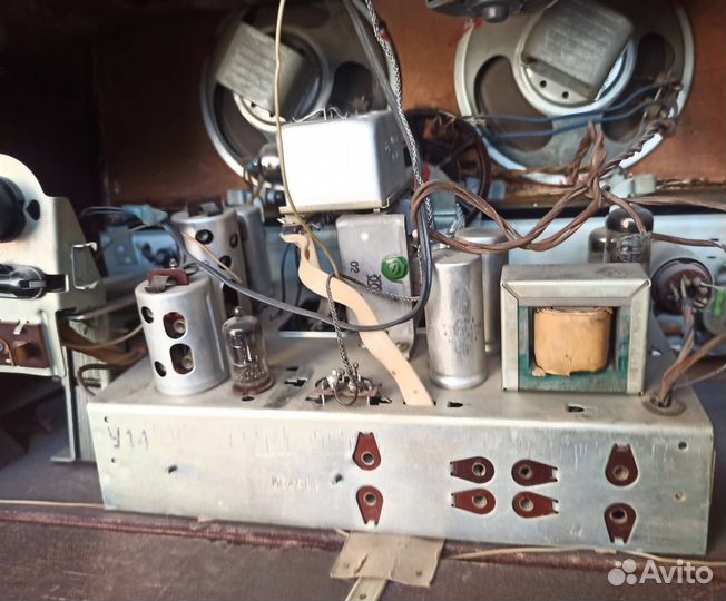 Радиоприемник ламповый СССР Восток 57