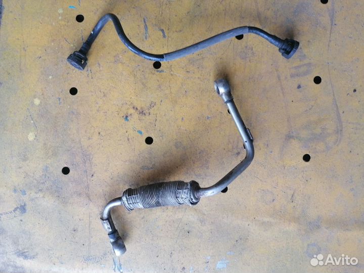 Трубка шланг турбины на VW Passat B6 B7