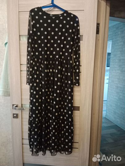 Платье в состоянии нового