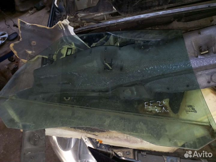 Стекло двери Ford Focus 2008