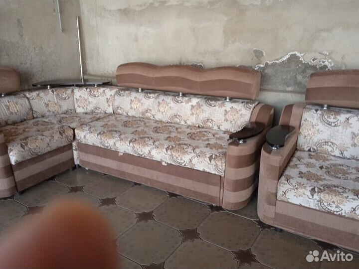 Диван угловой